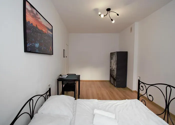 Roomspoznan Pl - Krolowej Jadwigi 44 - 24h Self Check-in דירה *